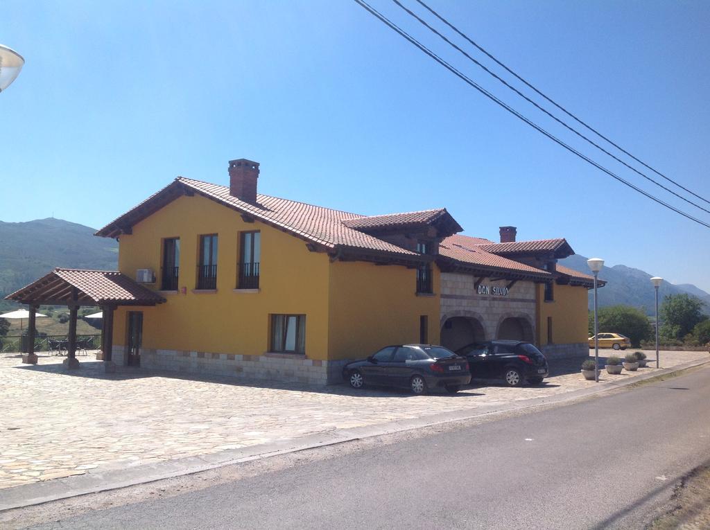 Hotel Don Silvio Colombres Exteriér fotografie