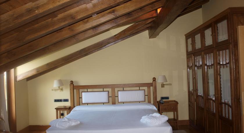 Hotel Don Silvio Colombres Pokoj fotografie